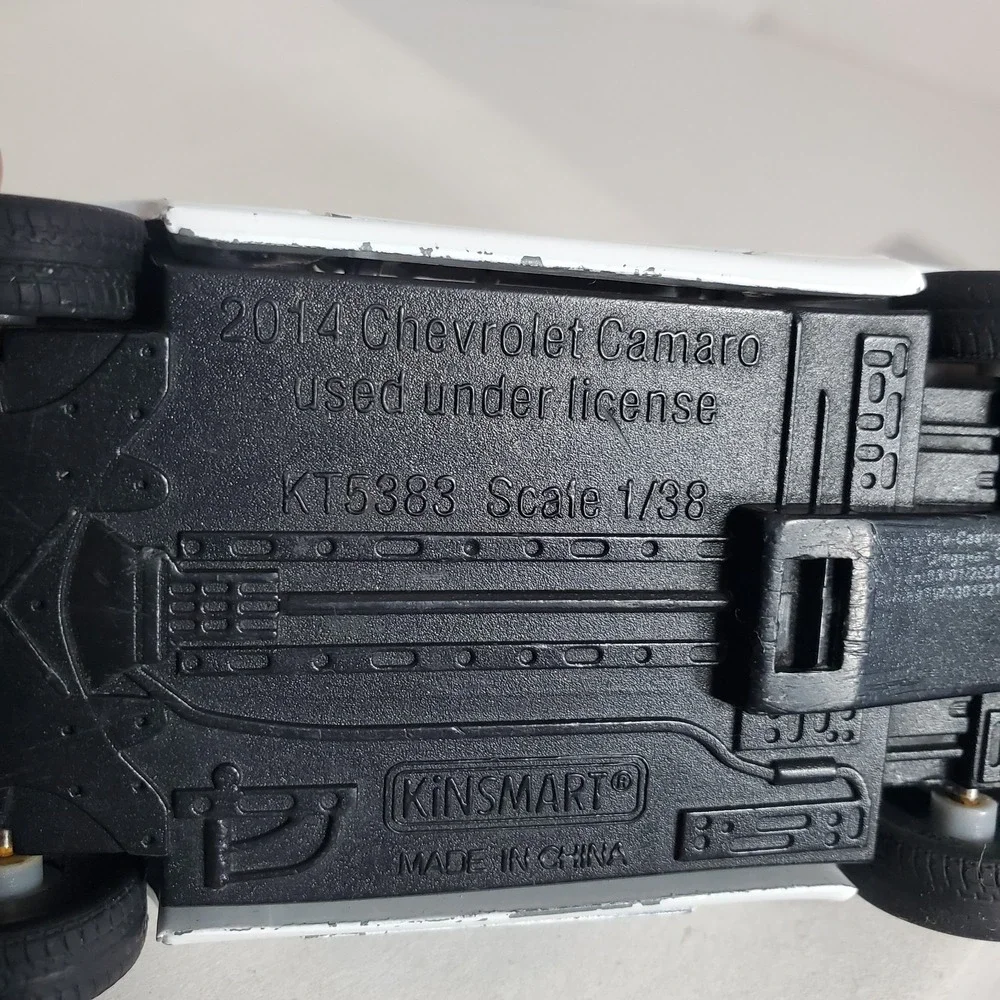 Kinsmart 2014 Chevrolet Camaro‎ Police Car 1:38 Scale Die-Cast Model